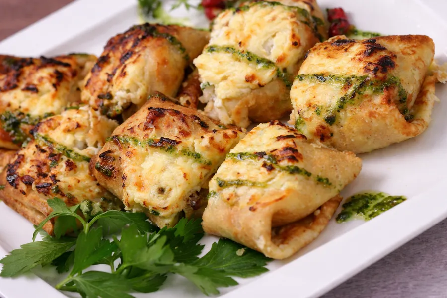 Нежные блинчики с сочной куриной начинкой